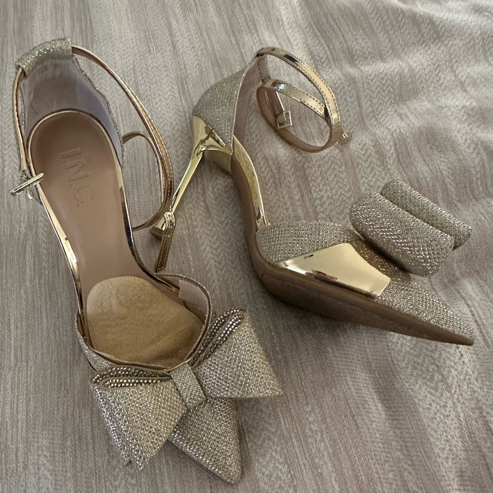 Gold sparkly heel